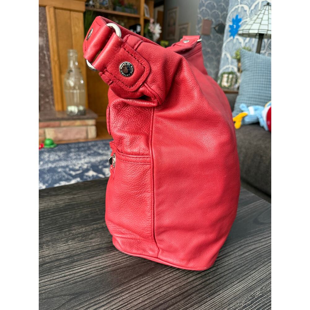 MARC by Marc Jacobs Red Leather Blake Large Full Zip Shoulder Hobo Hand Bag - Picture 6 of 15